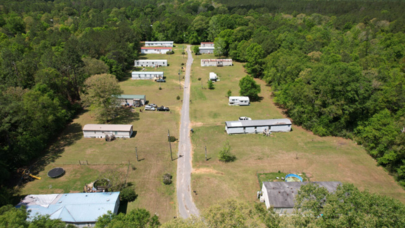 7740 Wilmer Rd, Wilmer, AL 36587