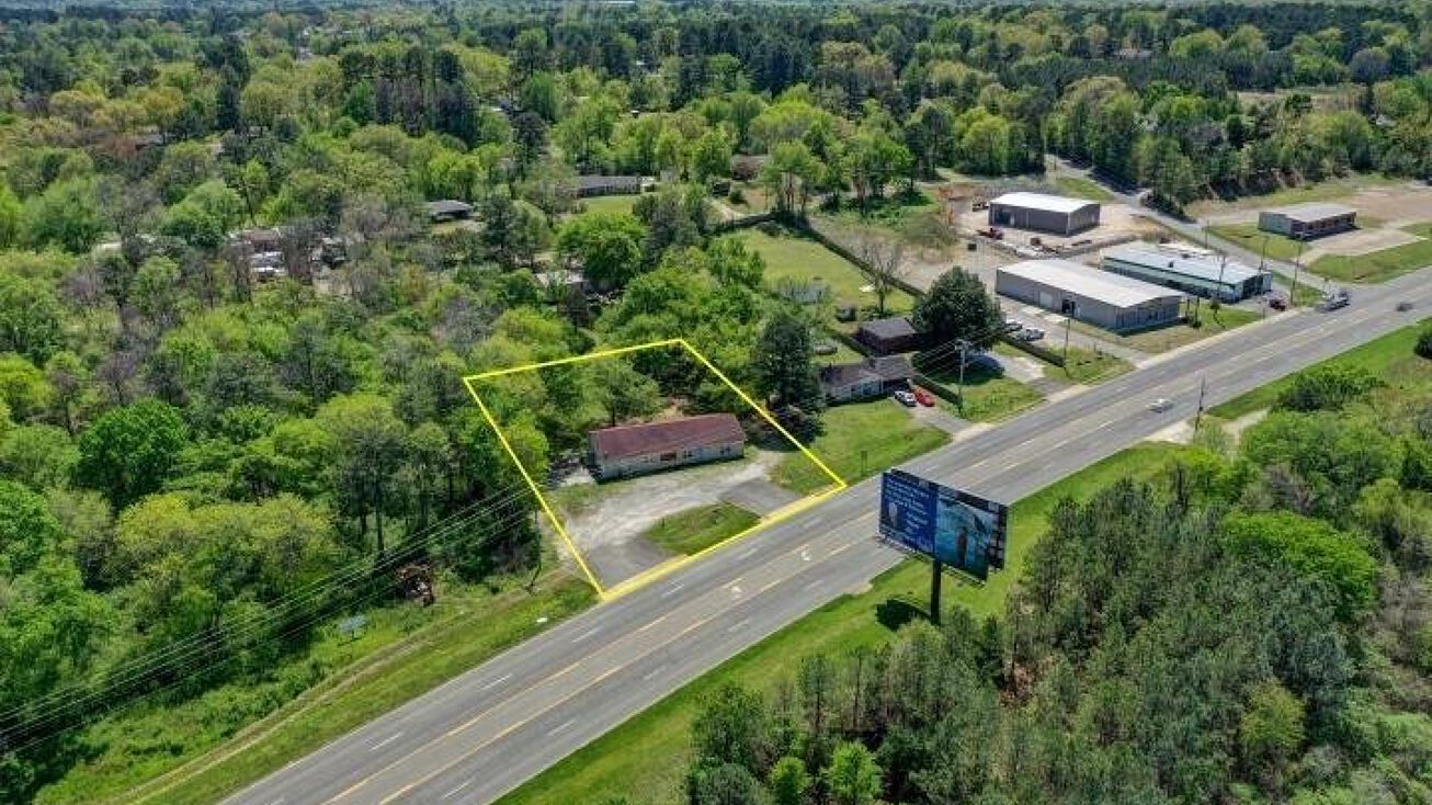 2677 Airport Rd, Hot Springs, AR 71913