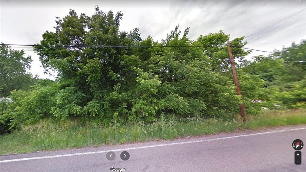 Thomas Eighty Four Rd, Eighty Four, PA 15330