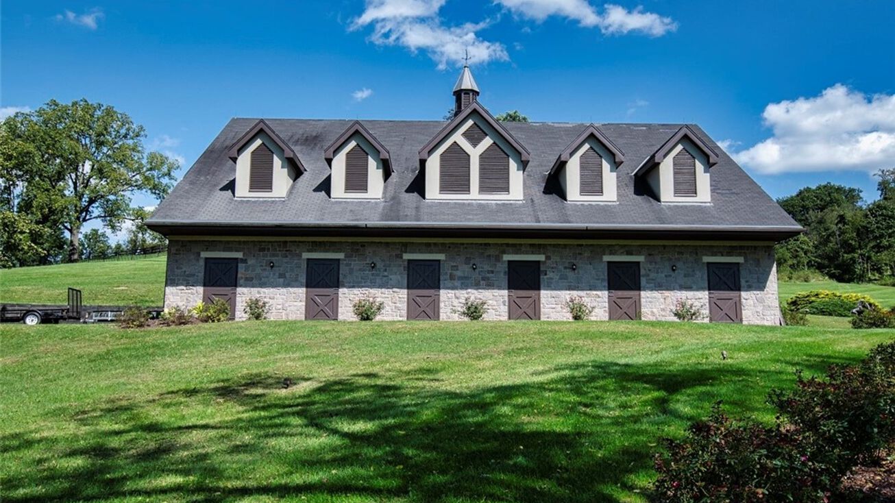 514 Justabout Rd, PA 15367