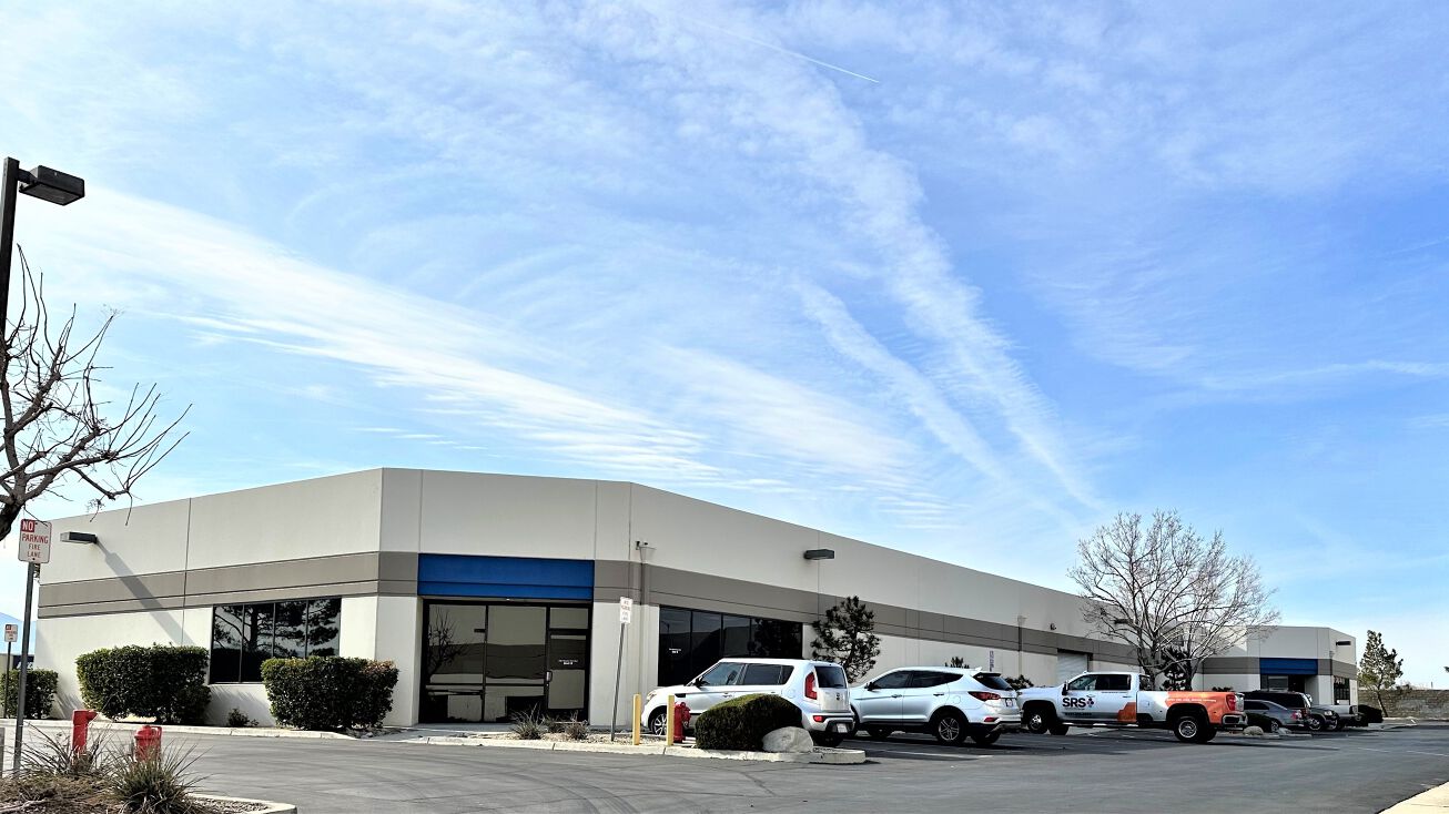 520 E Rancho Vista Blvd, Palmdale, CA 93550