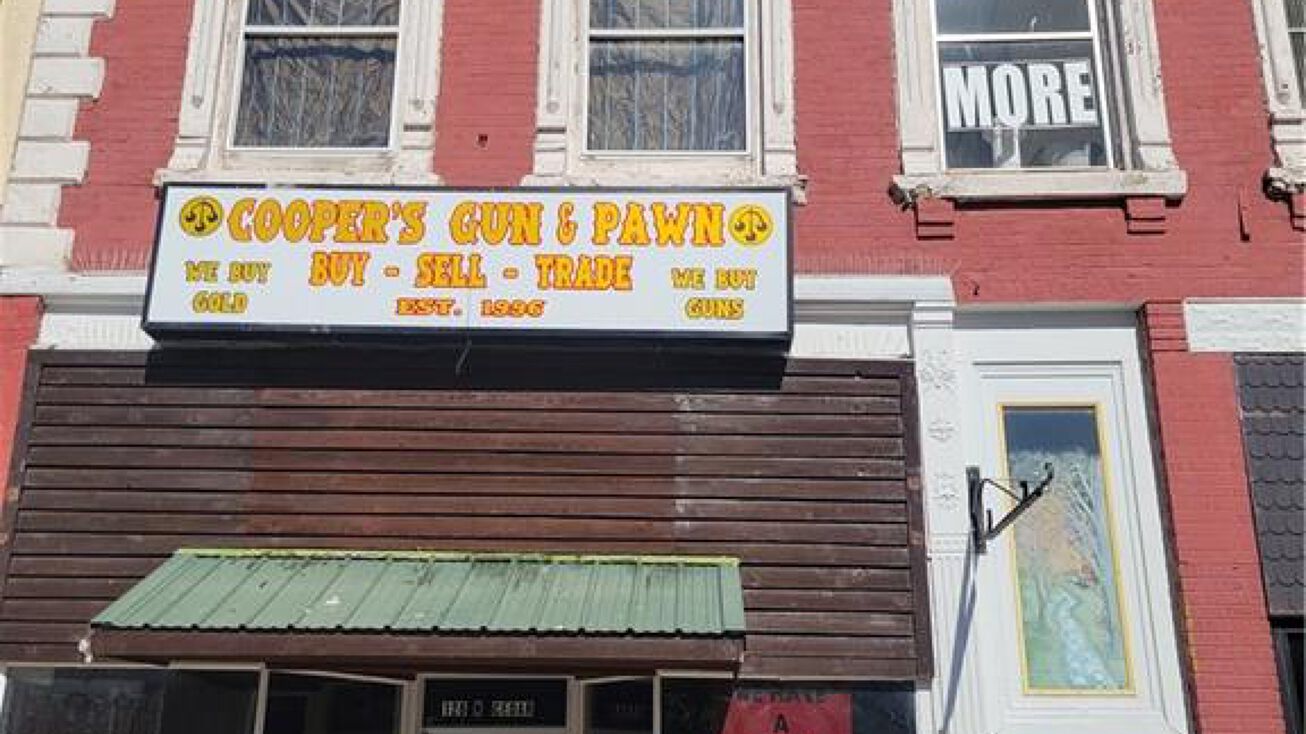 126 N Cedar Street, Nevada, MO 64772