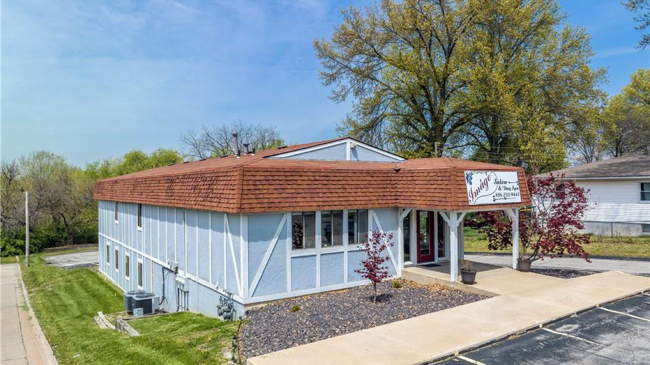 1504 N 36th Street, St Joseph, MO 64506