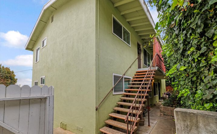 Pictures of Multifamily, Land property located at 153 W Channel Rd, Santa Monica, CA 90402 for sales - image #1