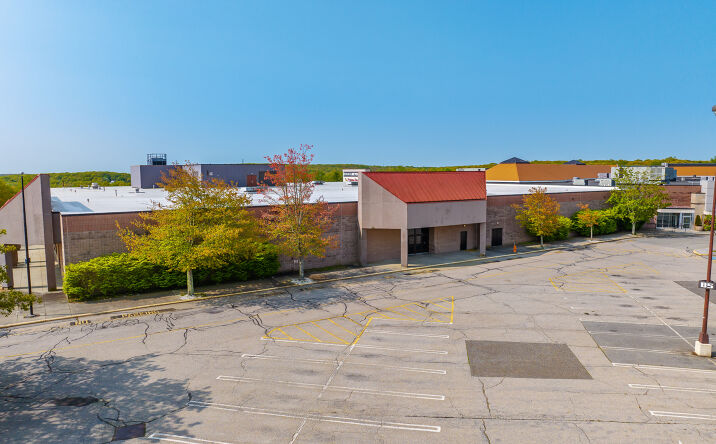 commercial plans for sale Pictures of Retail property located at 850 Hartford Turnpike, Waterford, CT 06385 for sales - image #1