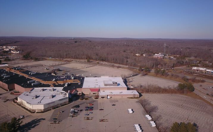 Pictures of Retail property located at 850 Hartford Turnpike, Waterford, CT 06385 for comps - image #1