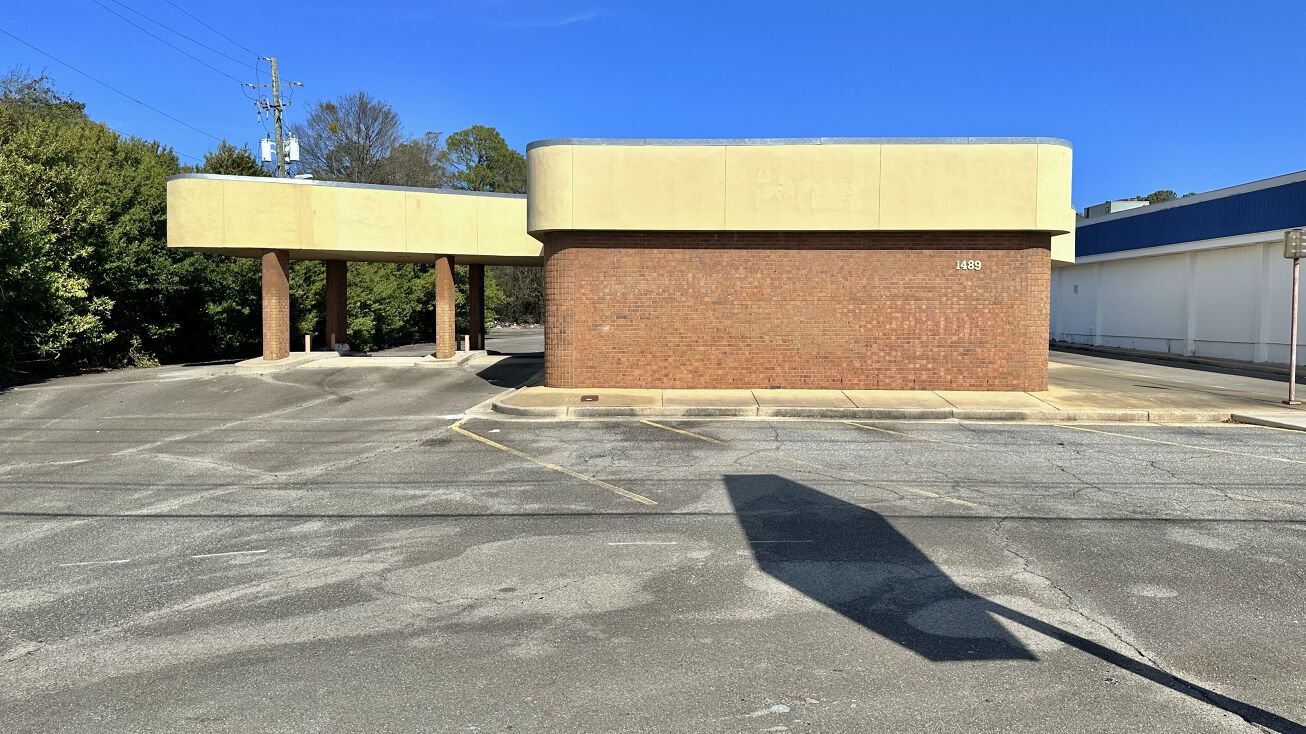 1489 Eisenhower Pkwy, Macon, GA 31206