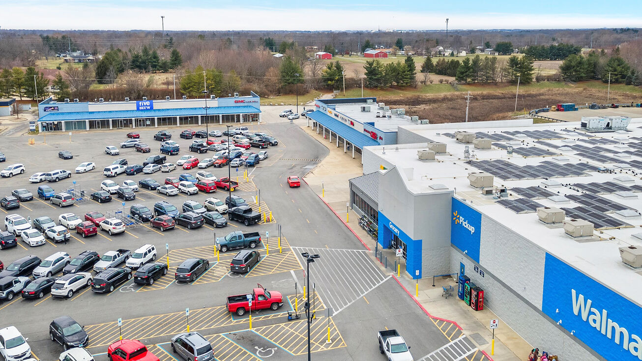 4655 E Maryland St, Decatur, IL 62521