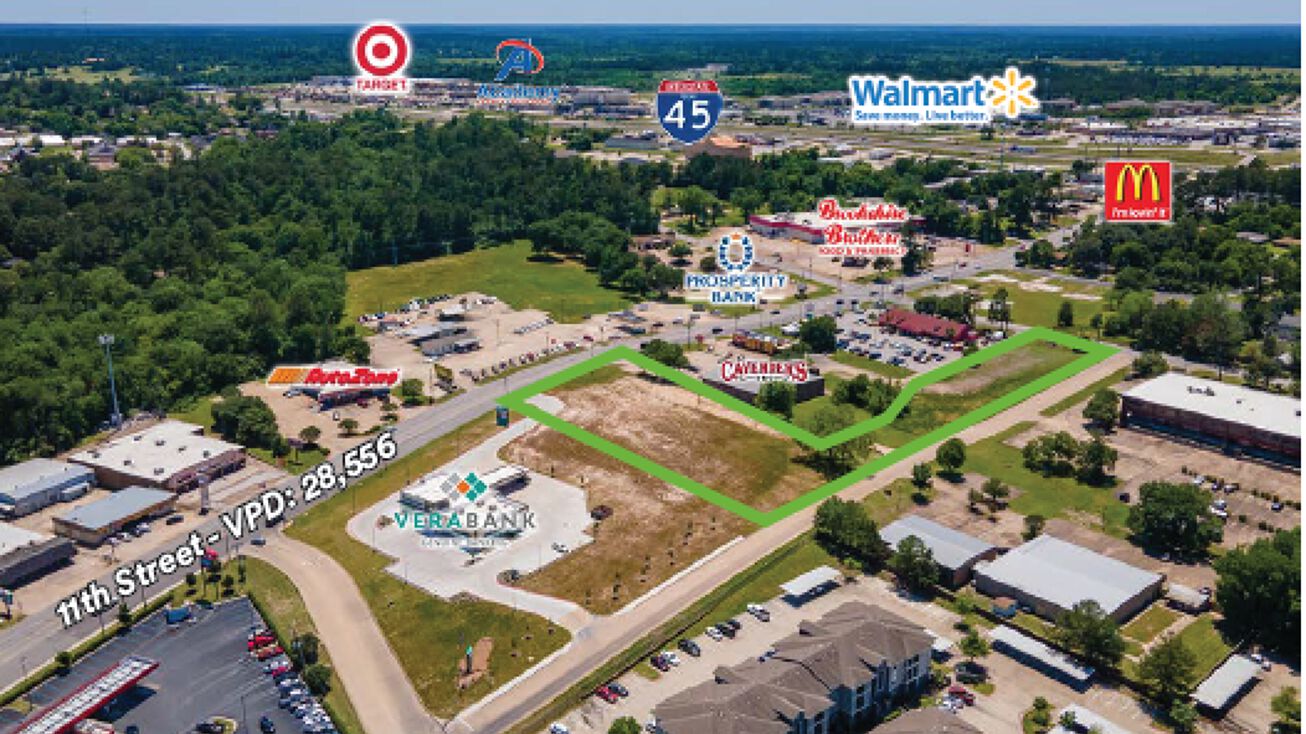 1718 11th St, Huntsville, TX 77340