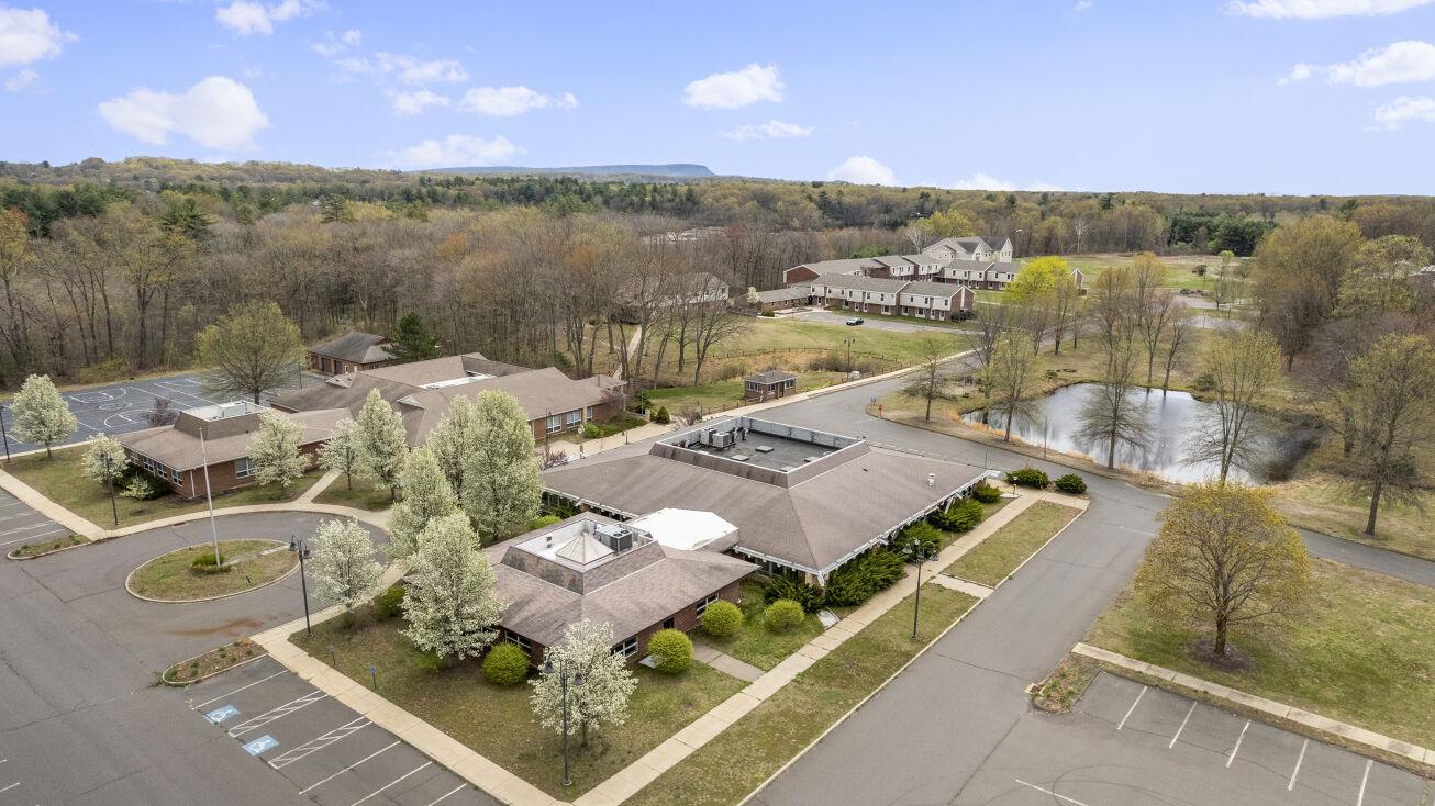 2279 Mt Vernon Rd, Southington, CT 06489