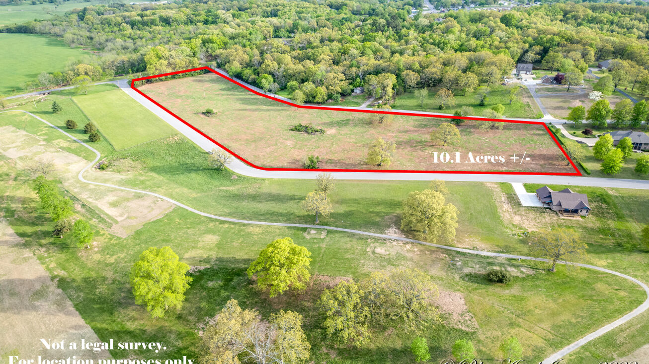 Rader Dr, West Plains, MO 65775