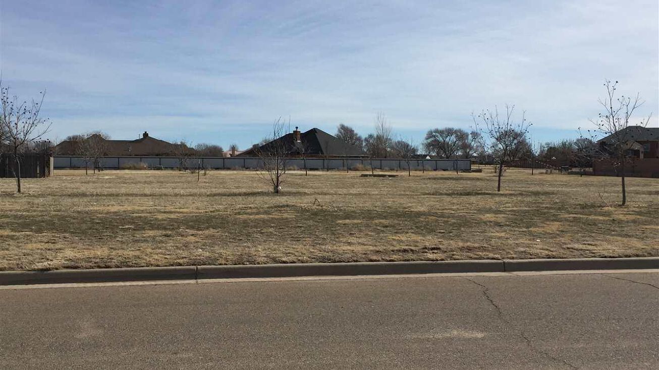 105 Colonial Estates, Clovis, NM 88101