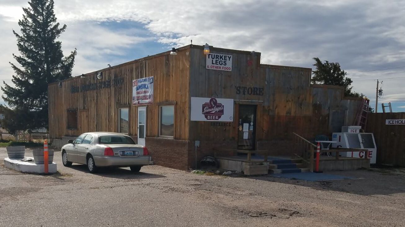 1252 US85, La Grange, WY 82221