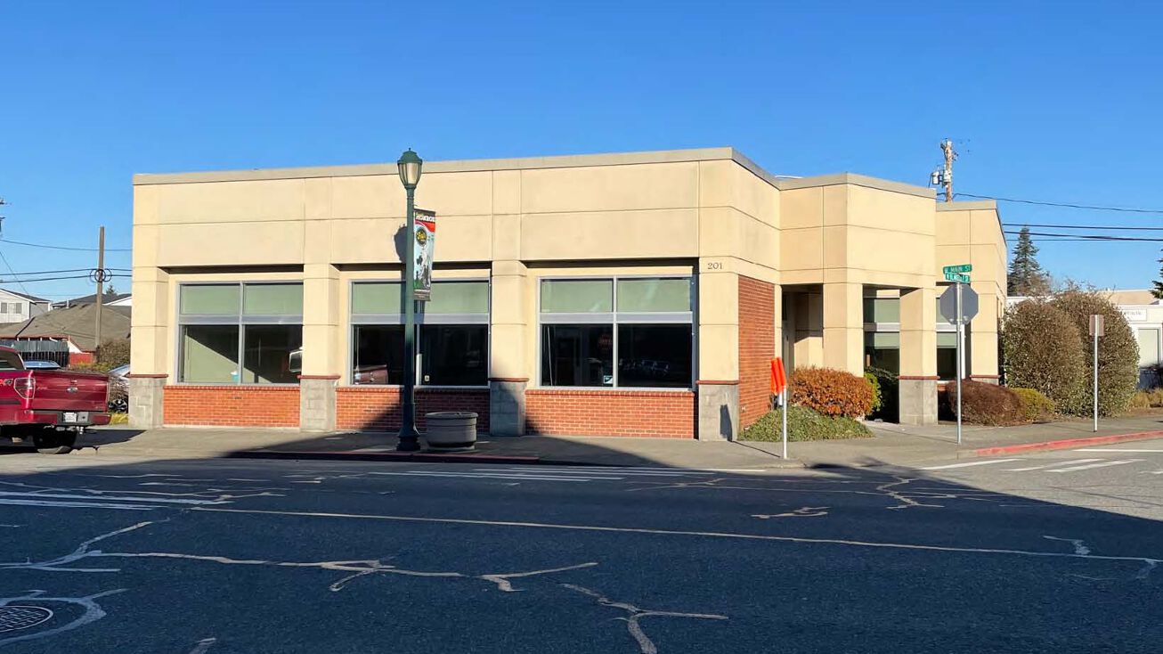 201 W Main St, Monroe, WA 98272 Mixed Use Property for Sale 201 W