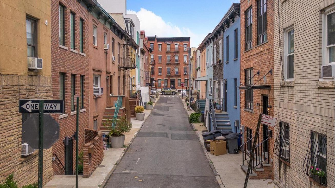 14 Pl, Brooklyn, NY 11231