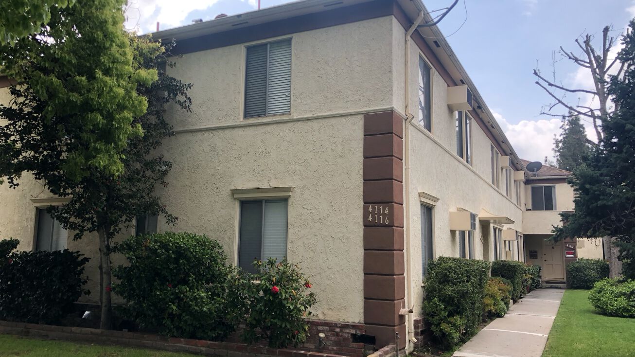4114 Warner Blvd, Burbank, CA 91505