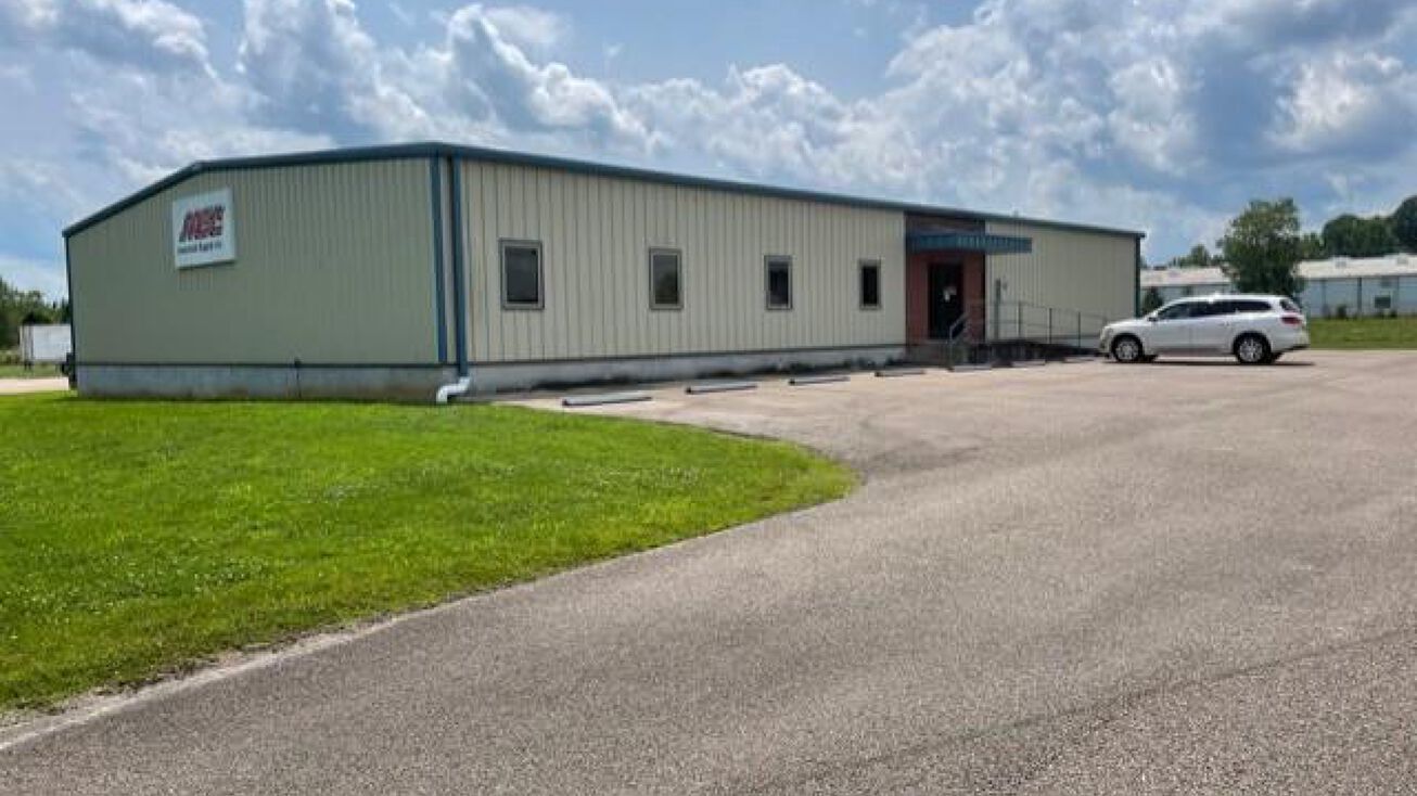 Industrial Park Rd, Paris, TN 38242