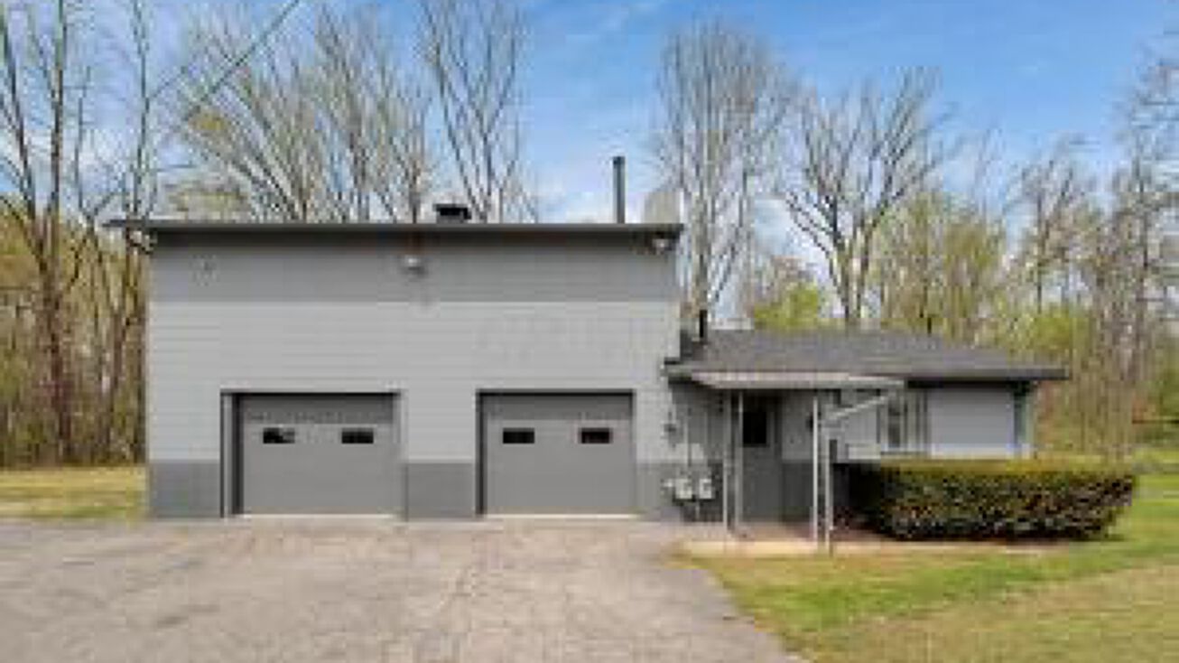 10 Mill St, Fredericktown, OH 43019