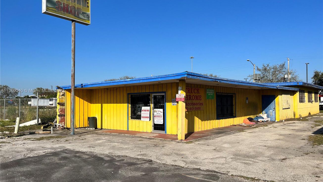 2860 S Kings Hwy, Fort Pierce, FL 34945