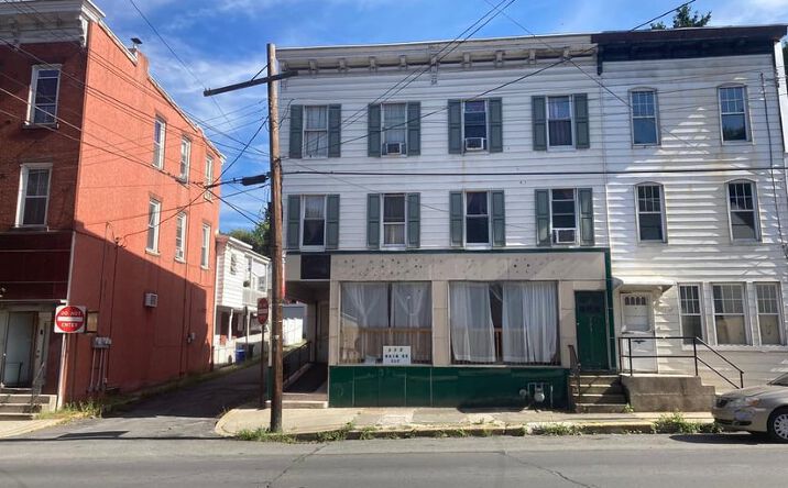 Pictures of Multifamily property located at 701 W Market St, Pottsville, PA 17901 for sales - image #1