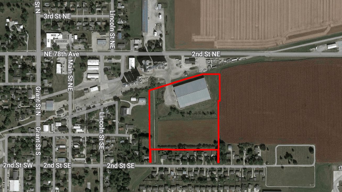 101 Lincoln St NE, Bondurant, IA 50035