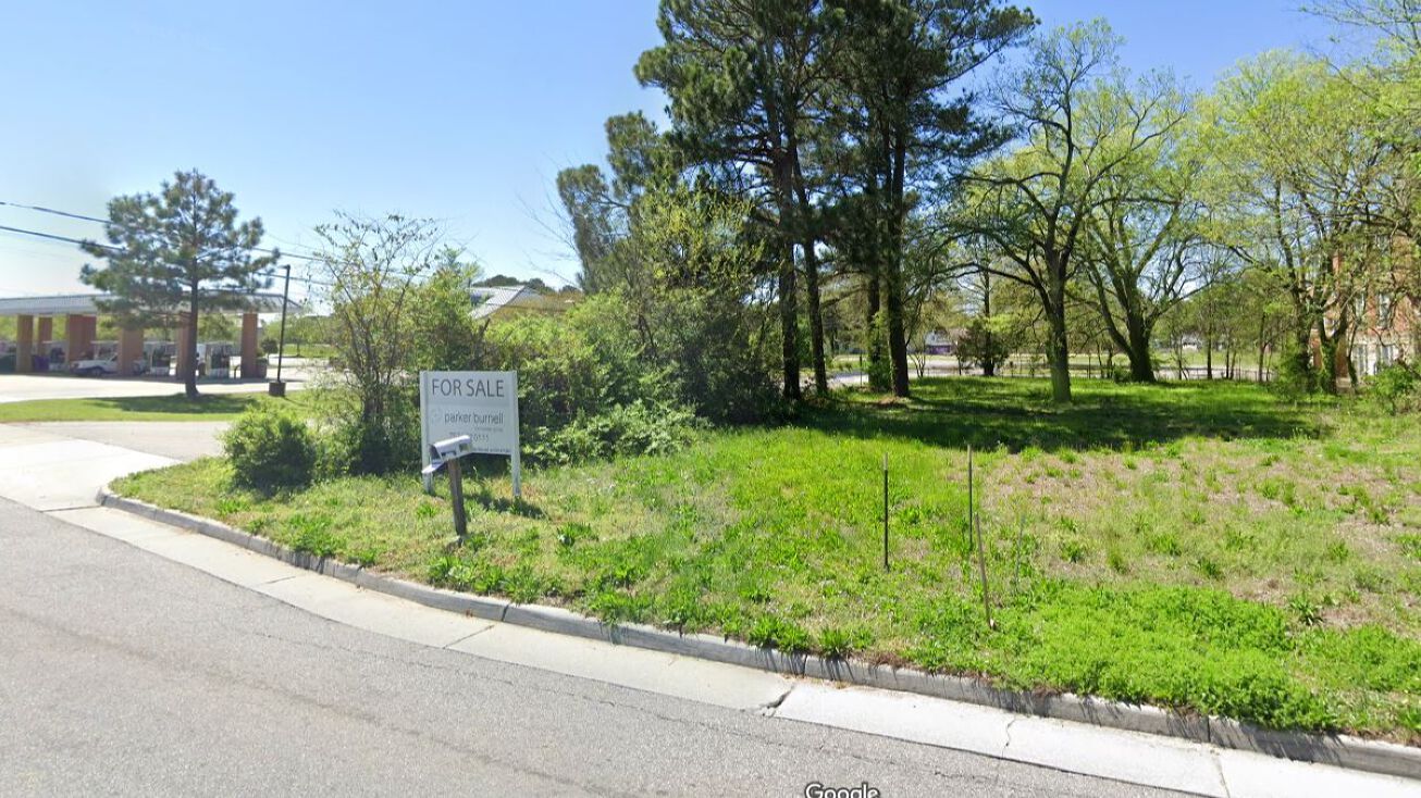 136 Washington Hwy N, Chesapeake, VA 23323