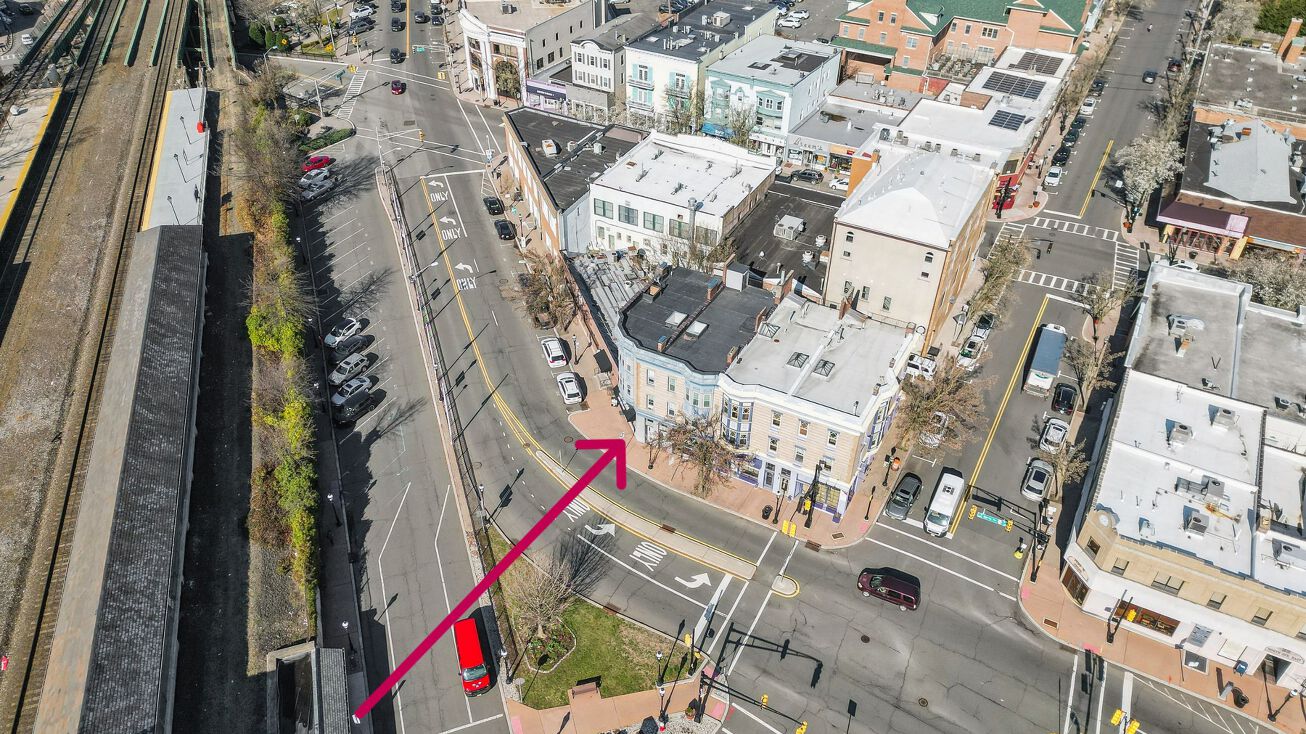 11 N Ave E, Cranford, NJ 07016