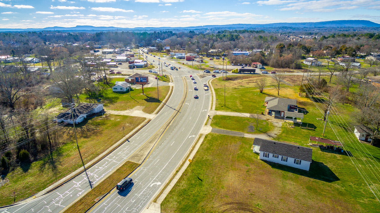 2221 Cloud Springs Rd, Rossville, GA 30741