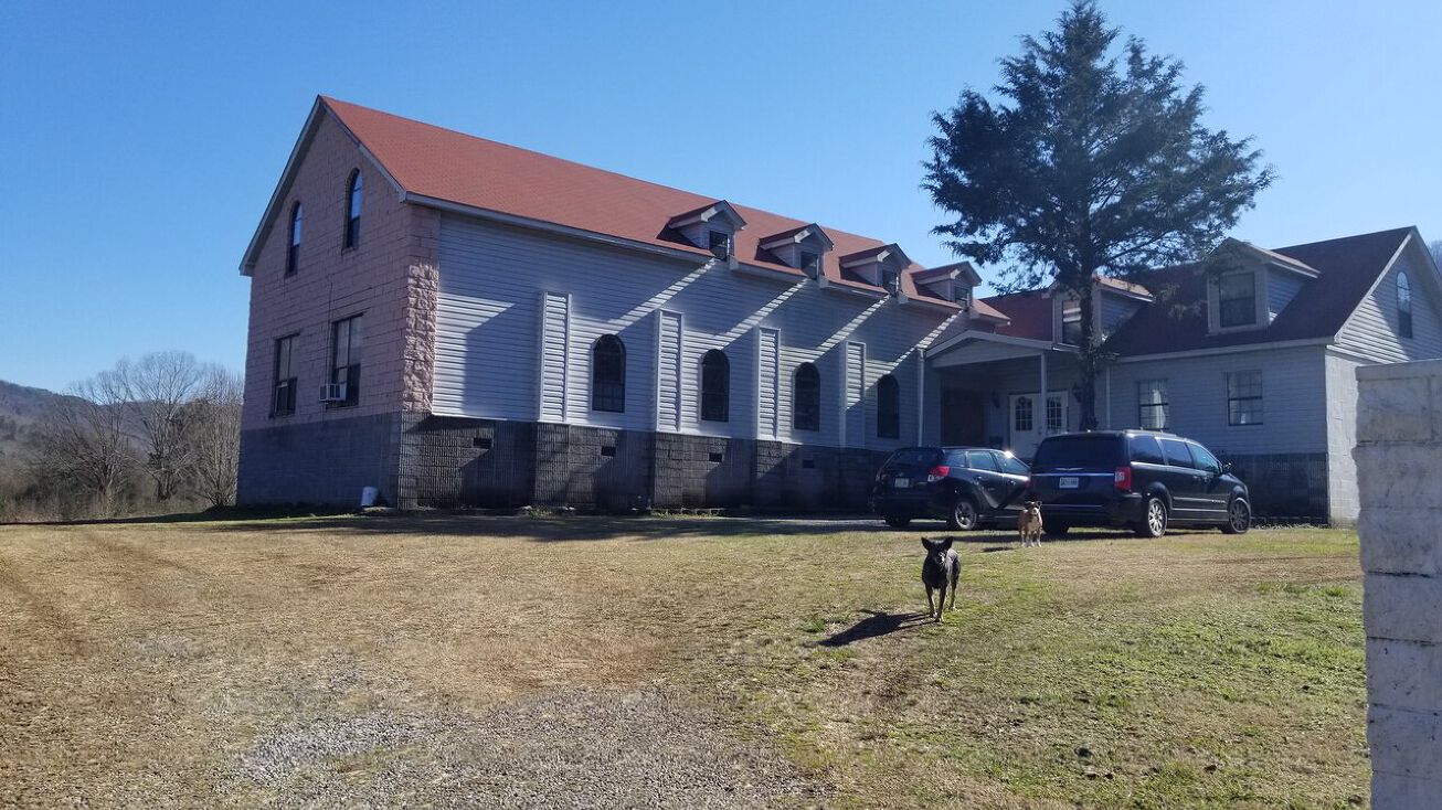 31 Willow Ln, Trenton, GA 30752