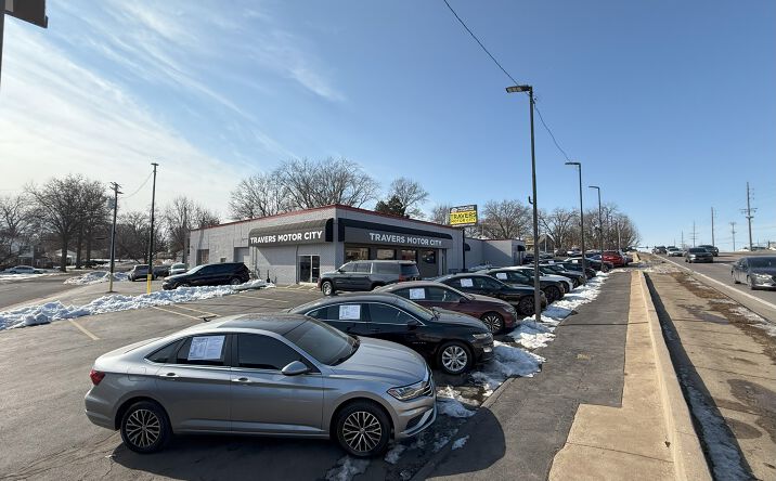 Pictures of Retail property located at 1180 N Hwy 67, Florissant, MO 63031 for sales - image #1