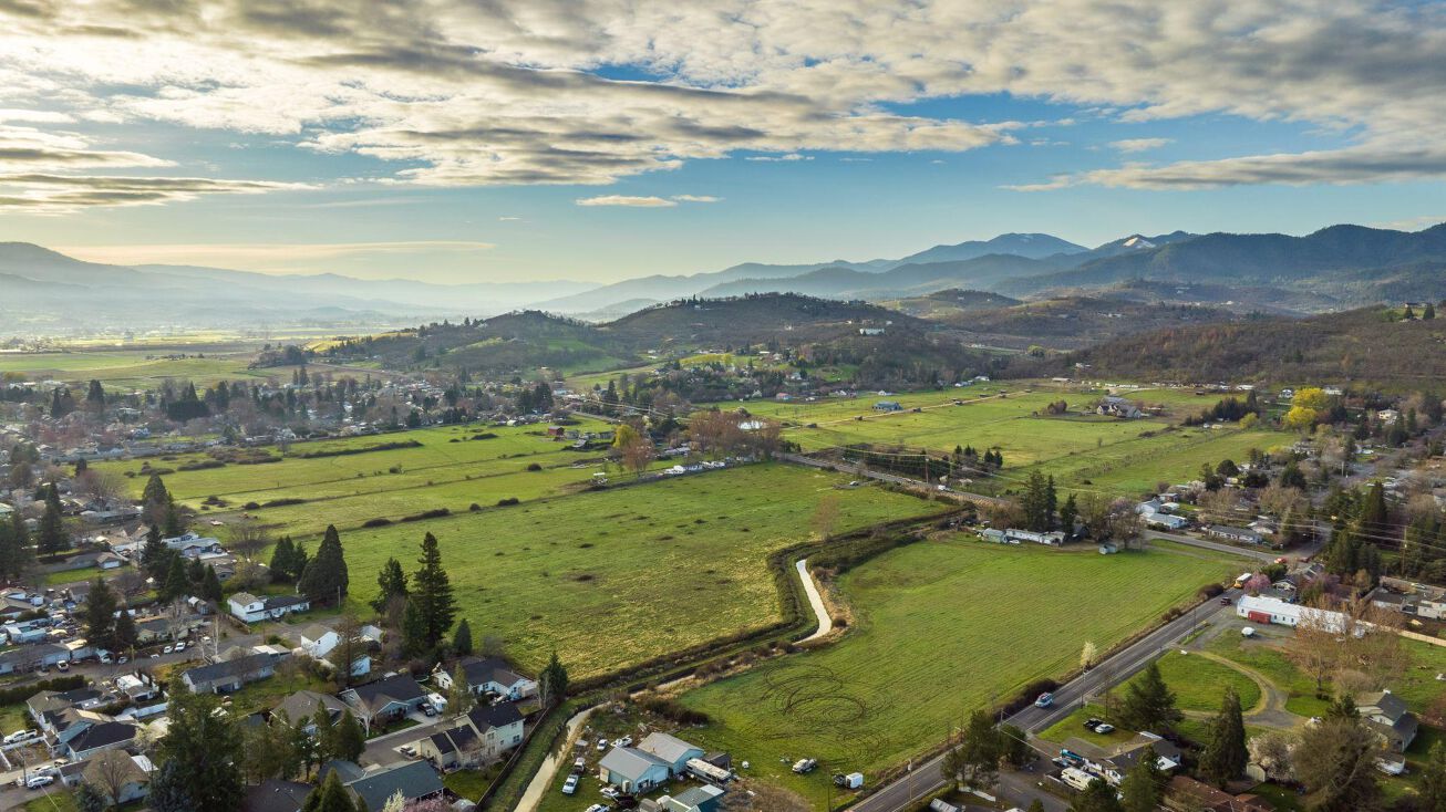 1840 S Stage Rd, Medford, OR 97501 Land for Sale 1840 S Stage Rd