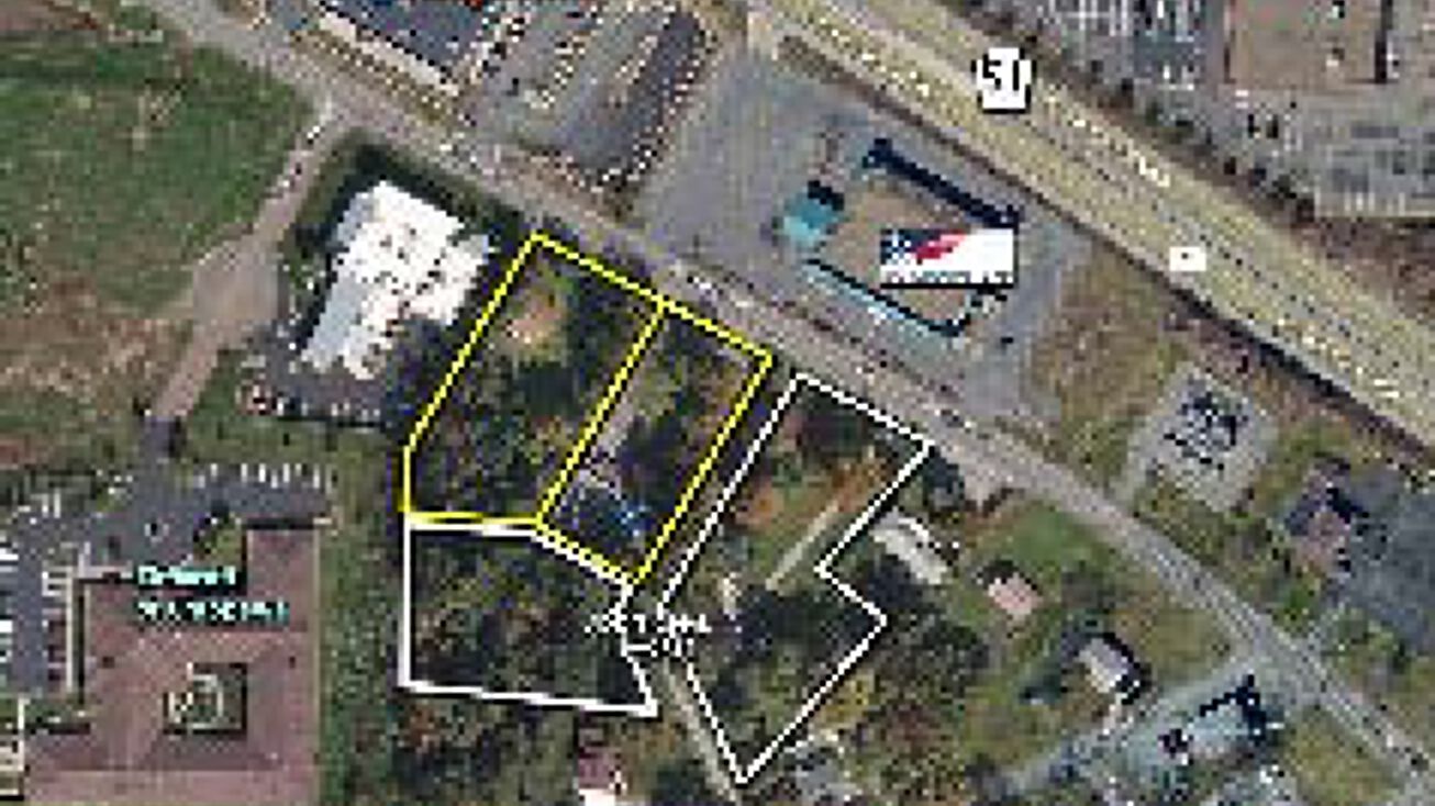 2639 Darlington Rd, Beaver Falls, PA 15010