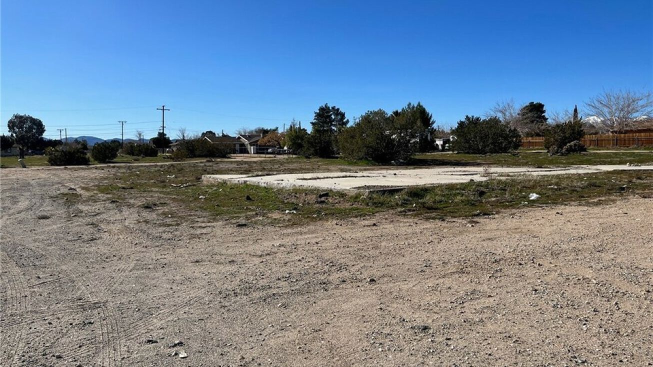 14831-main-street-hesperia-ca-92345-crexi