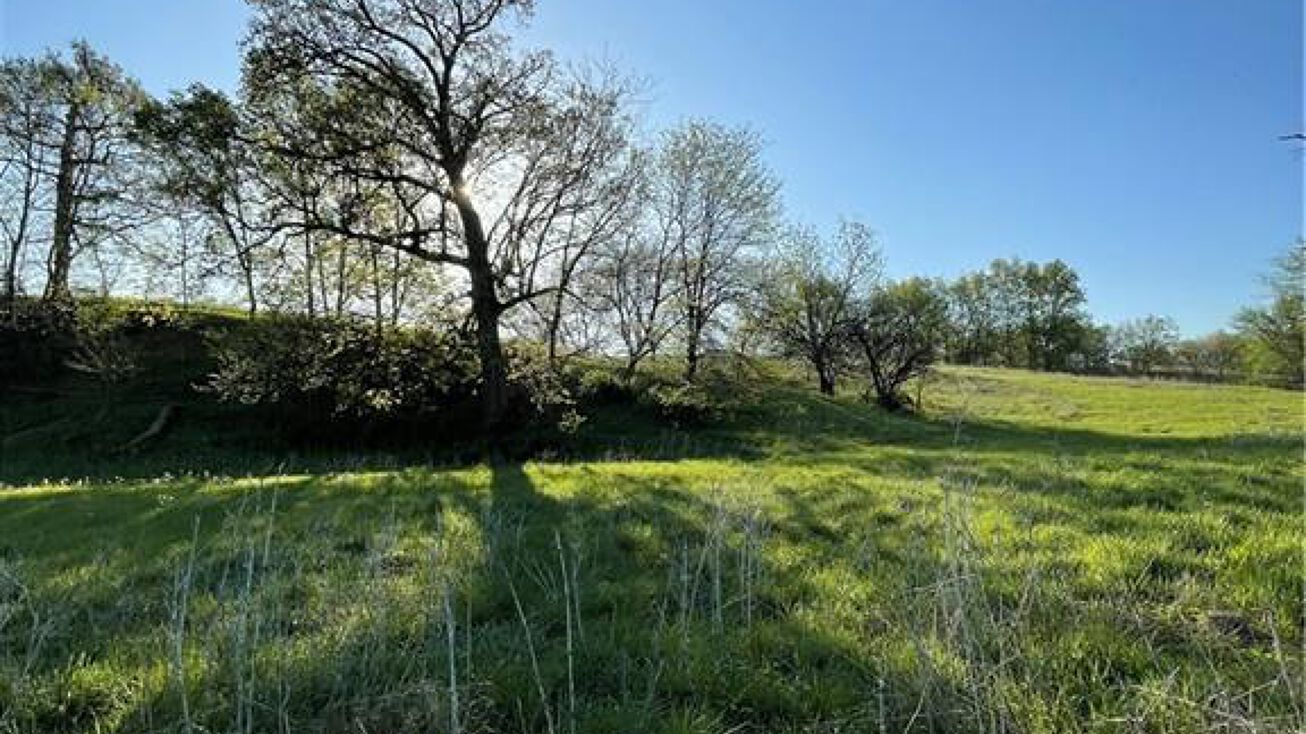 Pictures of Special Purpose property located at Lot 1 NW Thompson Road