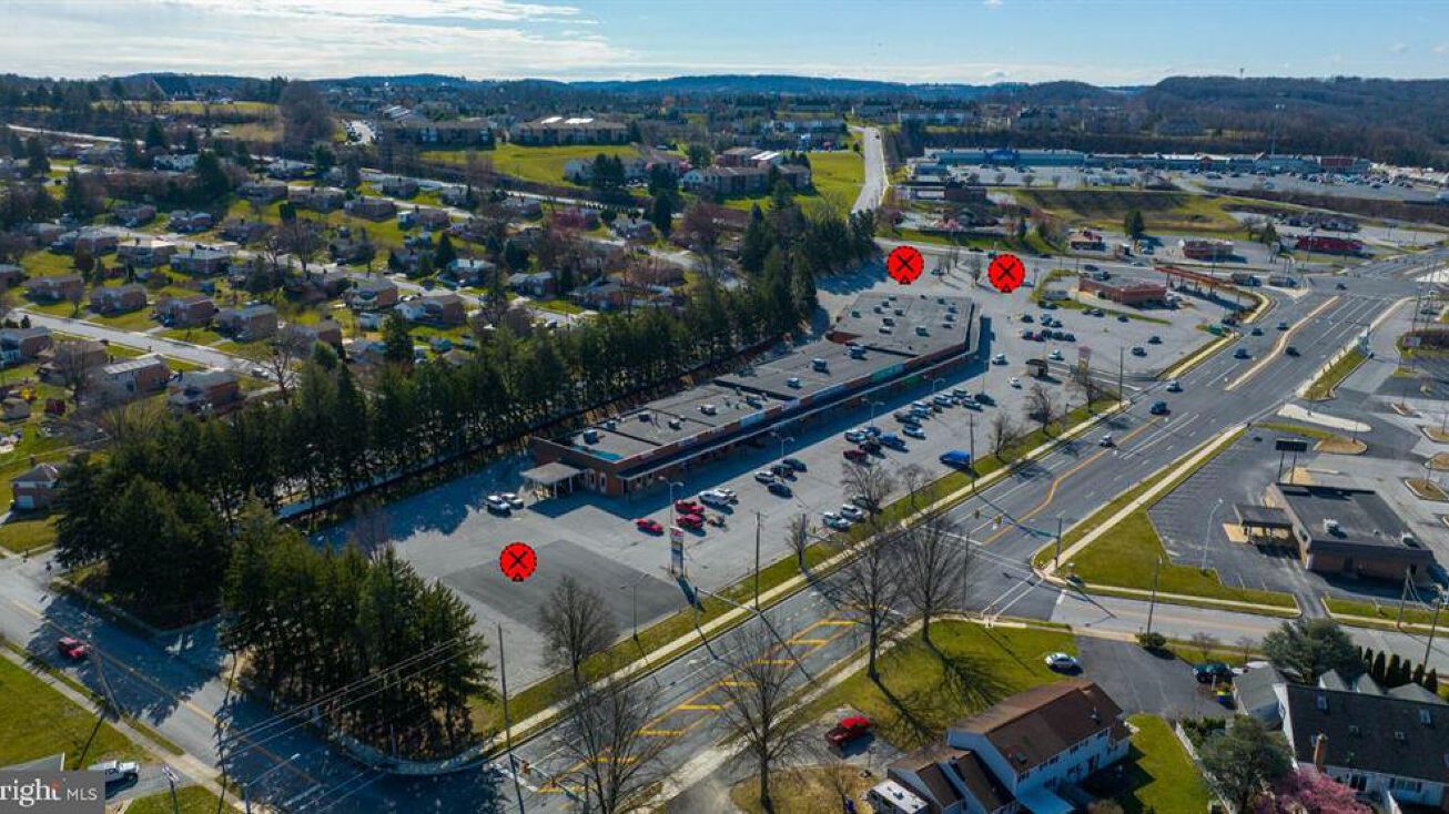 1021 Haines Rd, East York, PA 17402