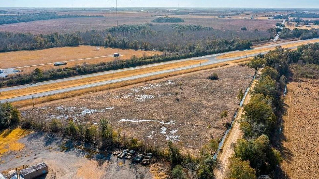 17459 US165, Iowa, LA 70647