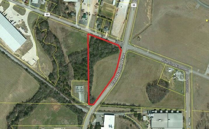image of property at 2 INDUSTRI PARK DR Tuscaloosa AL 35401