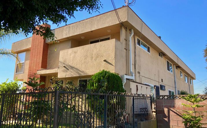 image of property at 823 S GREVILLEA AVE Inglewood CA 90301-3347