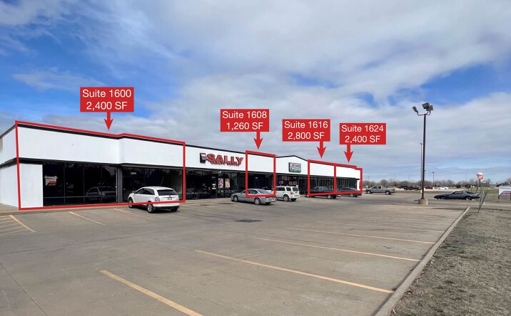Pictures of Retail property located at 1600 E 11th Ave, Hutchinson, KS 67501 for sales - image #1