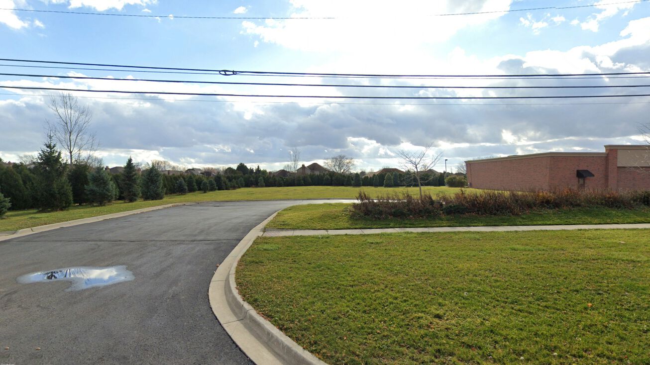 15300 21 Mile Rd, MI 48044