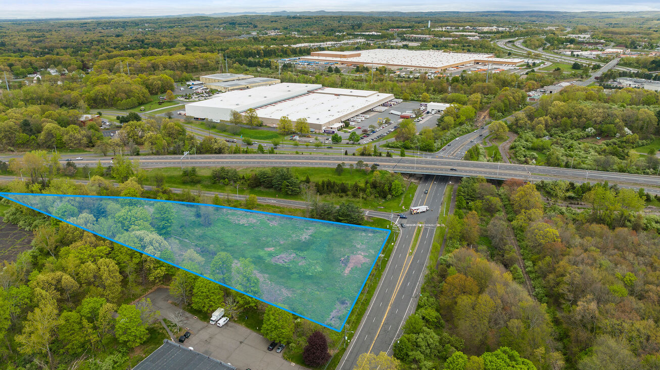 1555 Tolland Turnpike, Manchester, CT 06042