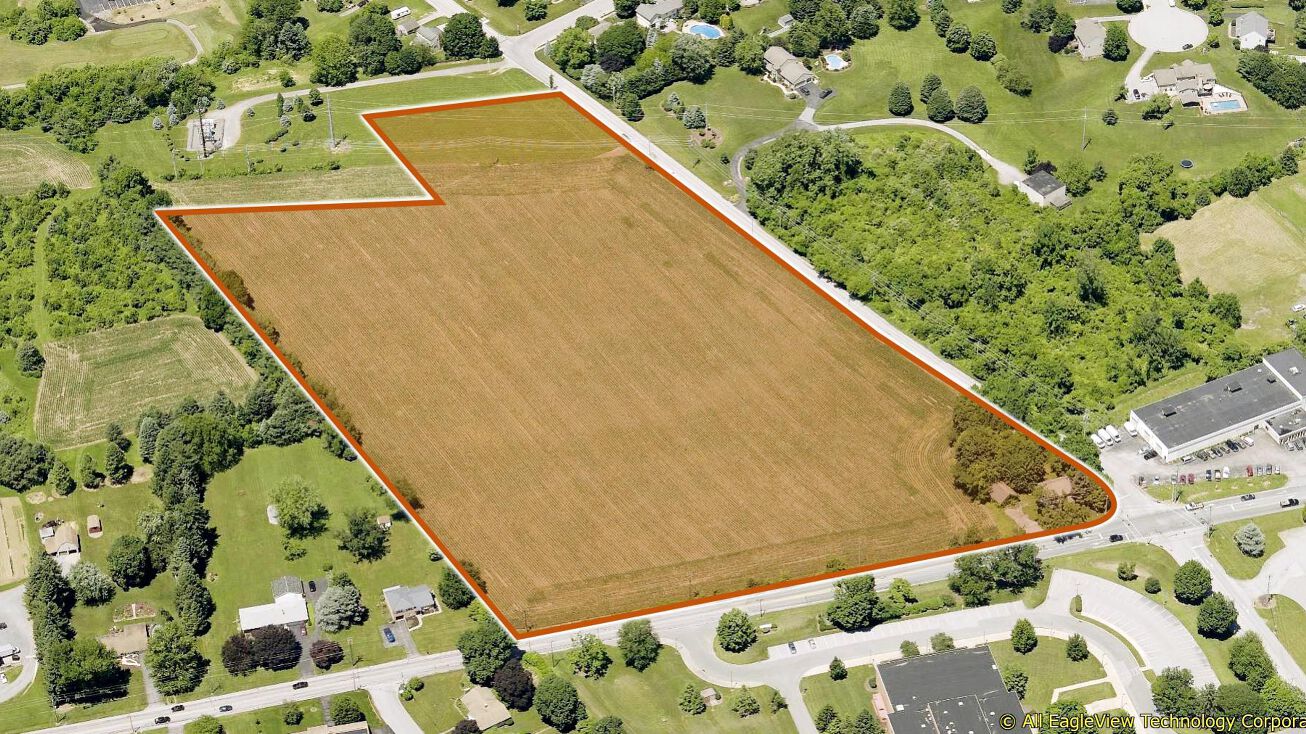 2605 Springwood Rd, York, PA 17402