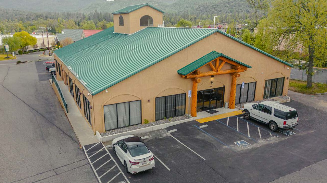 40266 Junction Dr, Oakhurst, CA 93644