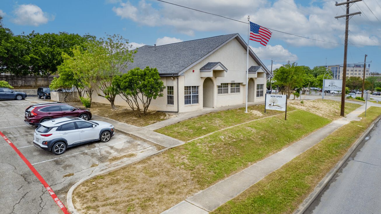 12215 Toepperwein Rd, Live Oak, TX 78233