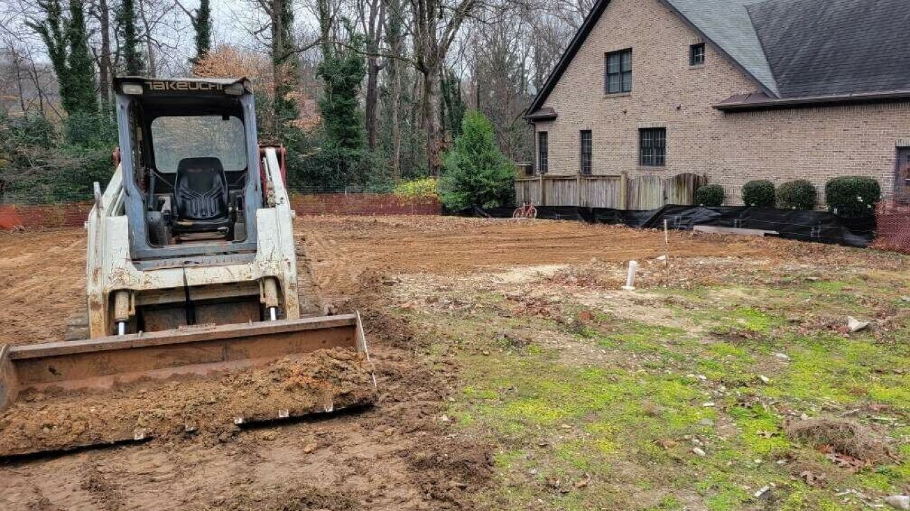 2999 Cravenridge Dr, Atlanta, GA 30319