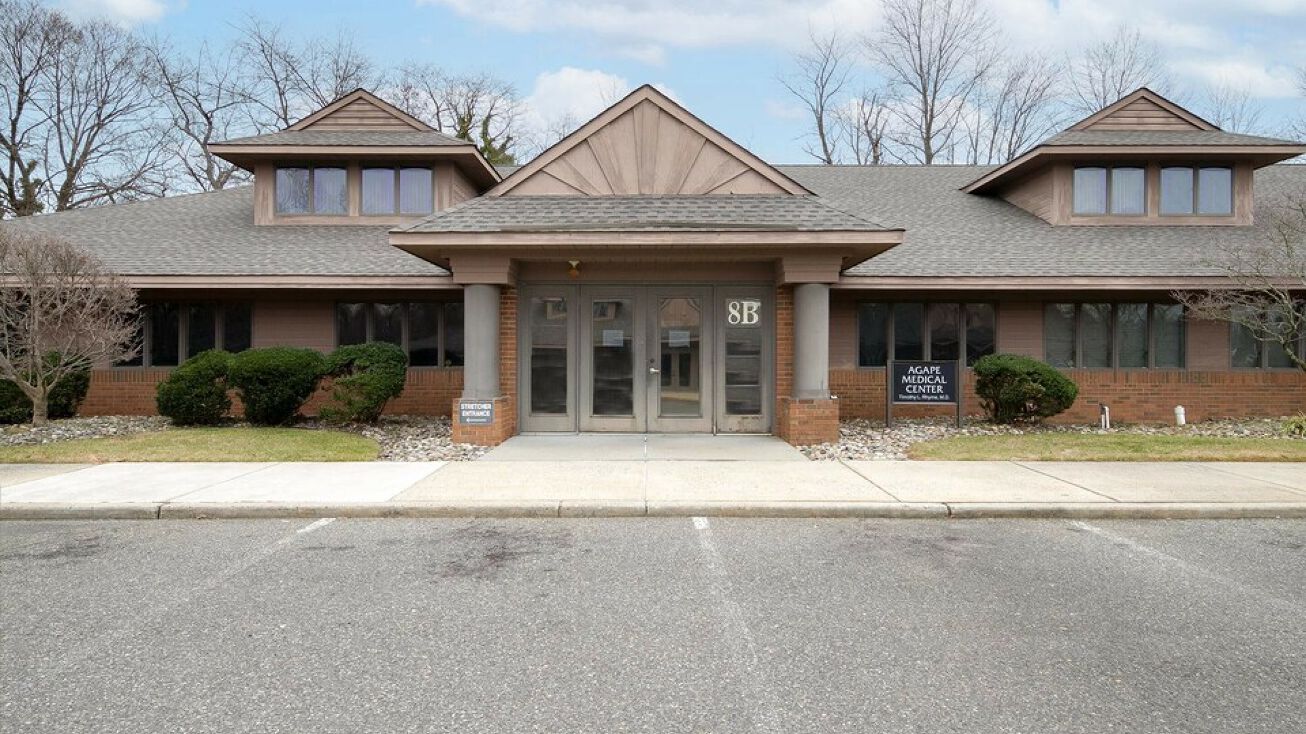 1138 E Chestnut Ave, Vineland, NJ 08360