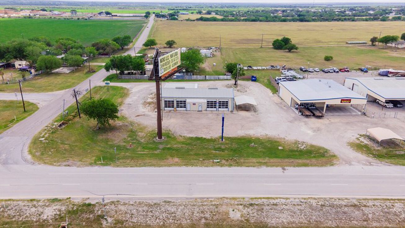 1406 TX459 Spur, Mathis, TX 78368