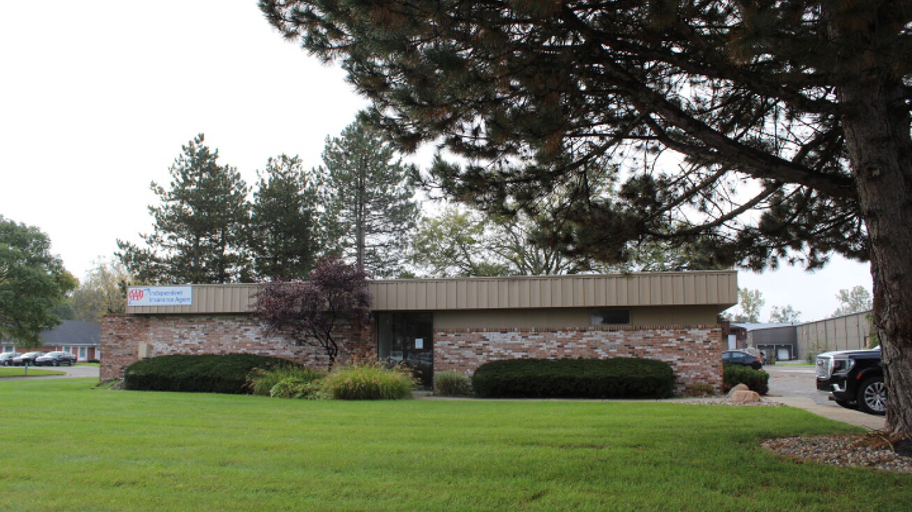 3489 Pierson Pl, Flushing, MI 48433 Office Property for Sale