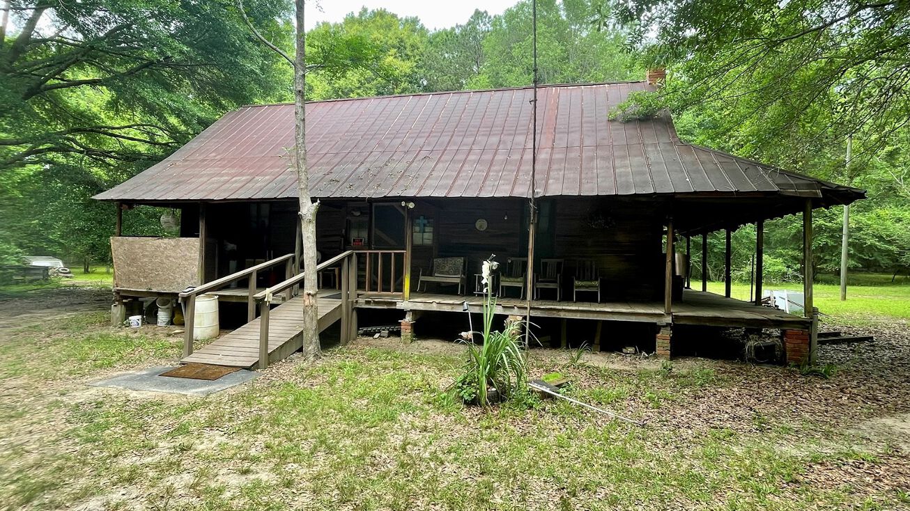 Ollie B Rd, Luverne, AL 36049