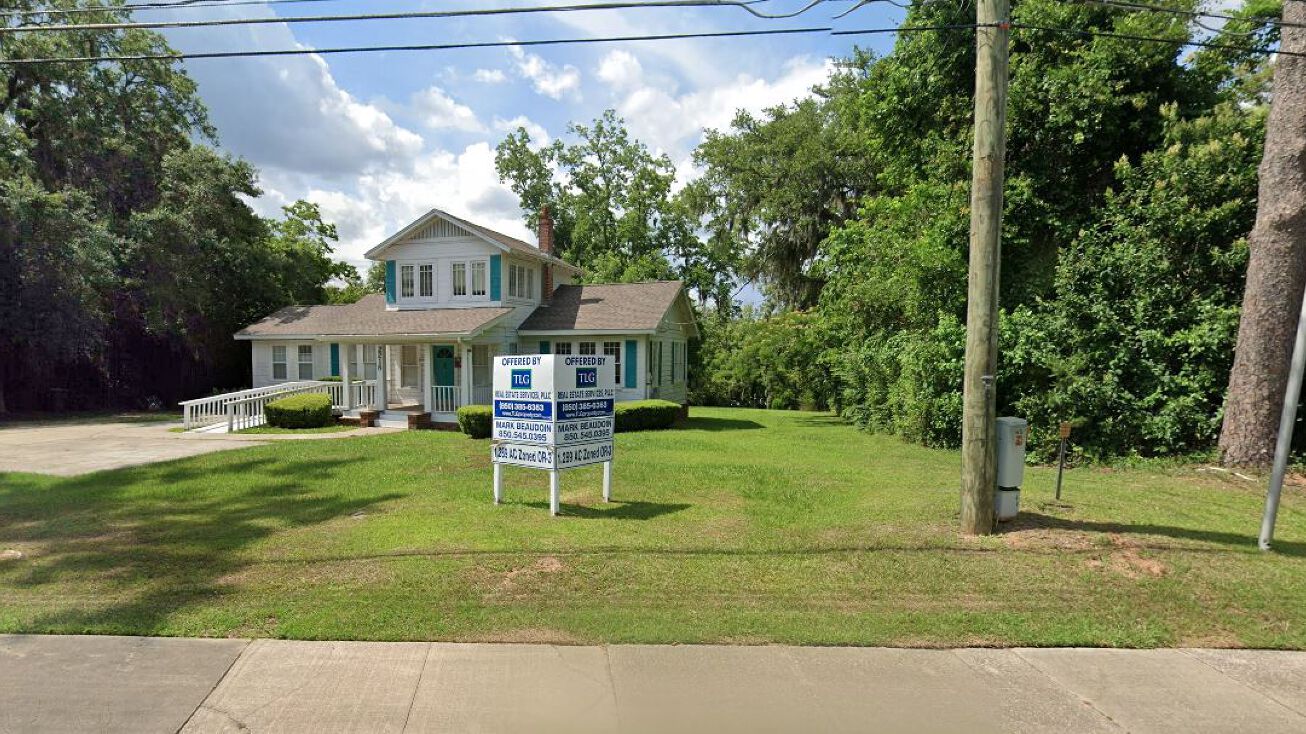 2218 Mahan Dr, Tallahassee, FL 32308